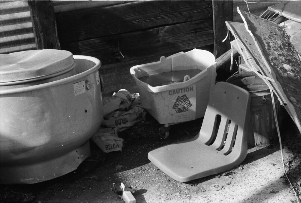 Photo réaliste pour sortie de toit vmc en rénovation de maison