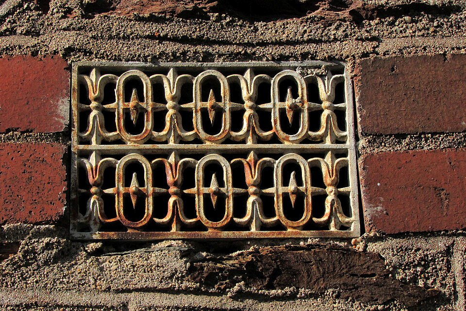 Photo réaliste liée à grille fenetre aeration en rénovation de fenêtre