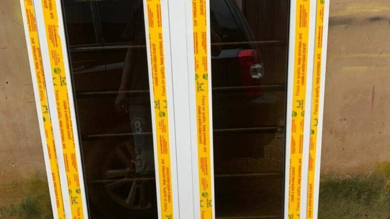 Photo réaliste pertinente pour poser des fenetres en applique en rénovation de fenêtre