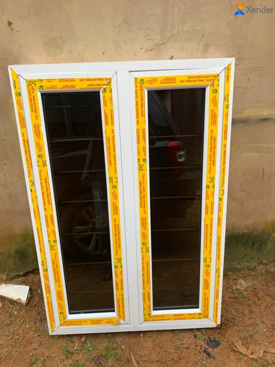 Photo réaliste pertinente pour poser des fenetres en applique en rénovation de fenêtre